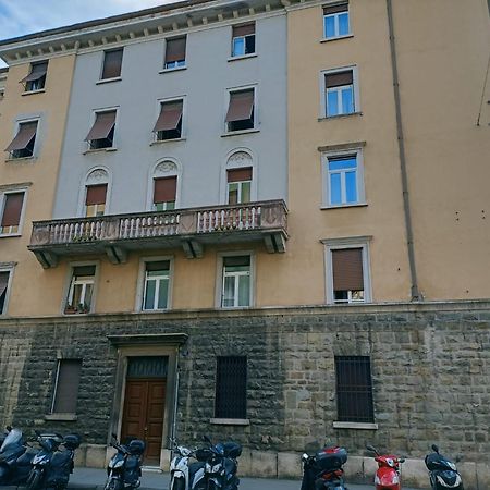 Casa Perugino Apartment Триест Екстериор снимка
