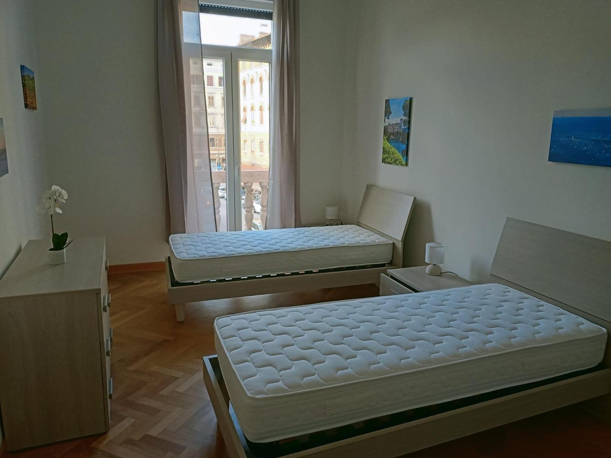 Casa Perugino Apartment Триест Екстериор снимка